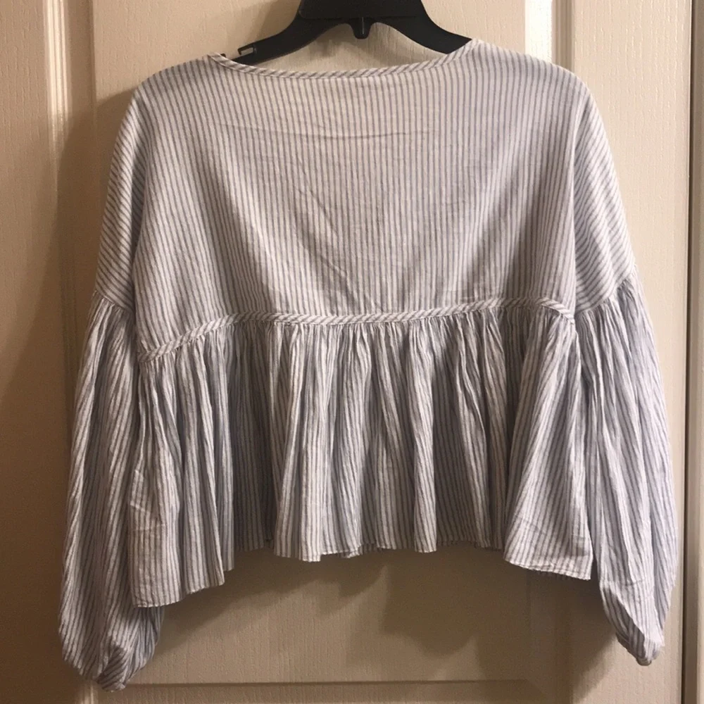 Shirt - Picture 2 of 7